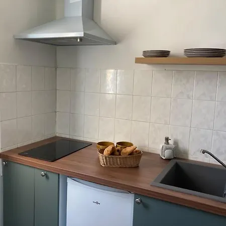 Cozy Studio With Balcony And Free Parking Aix-en-Provence Esterno foto